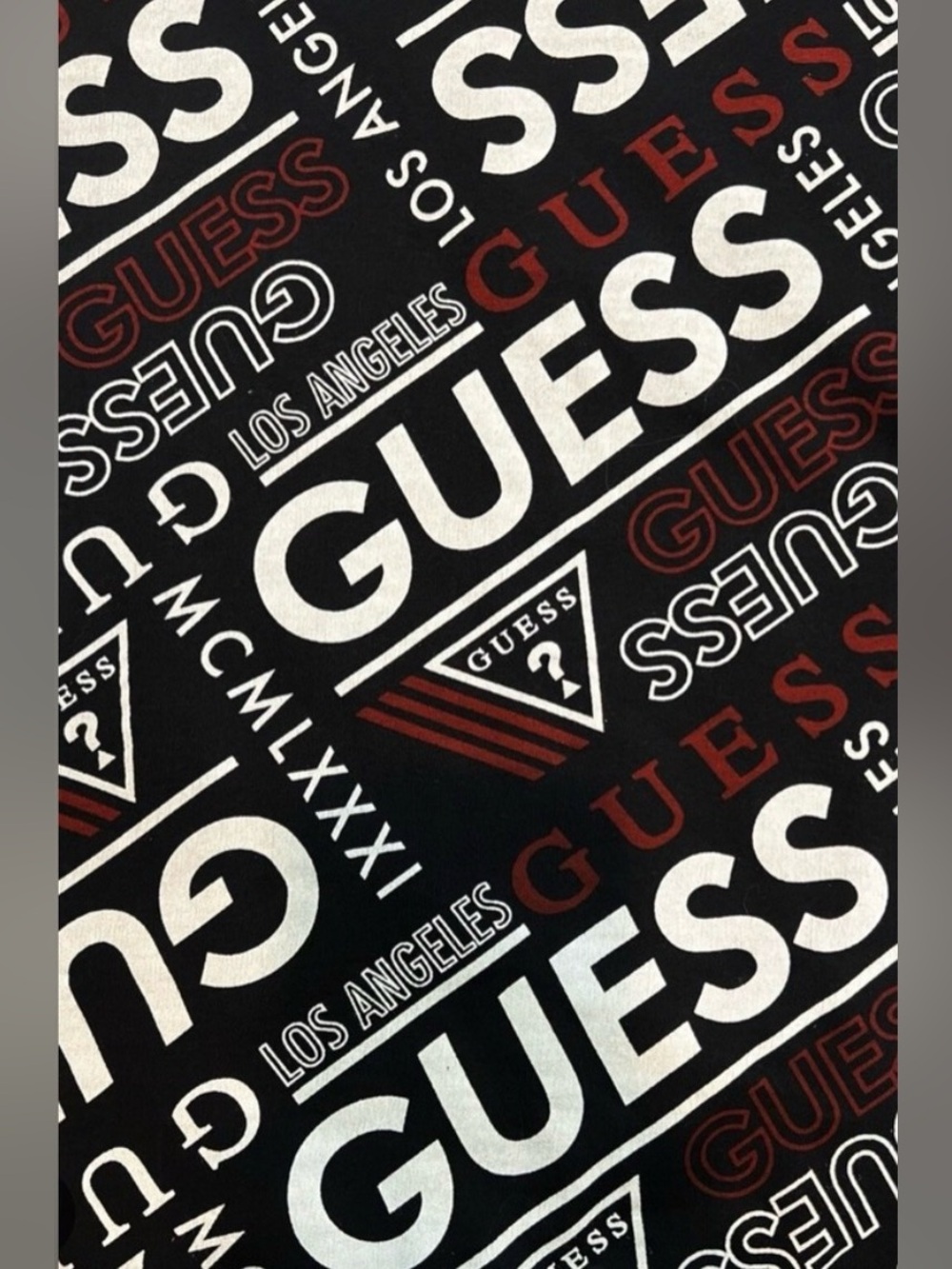 Preowned  Retro Ringer  Guess Shirt Size Medium . - Picture 15 of 15